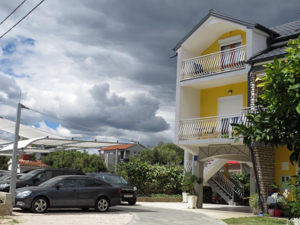 Apartments Tonka Pakoštane Extérieur photo